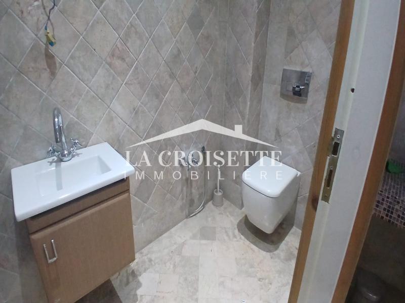Triplex S+4 avec piscine à La Soukra